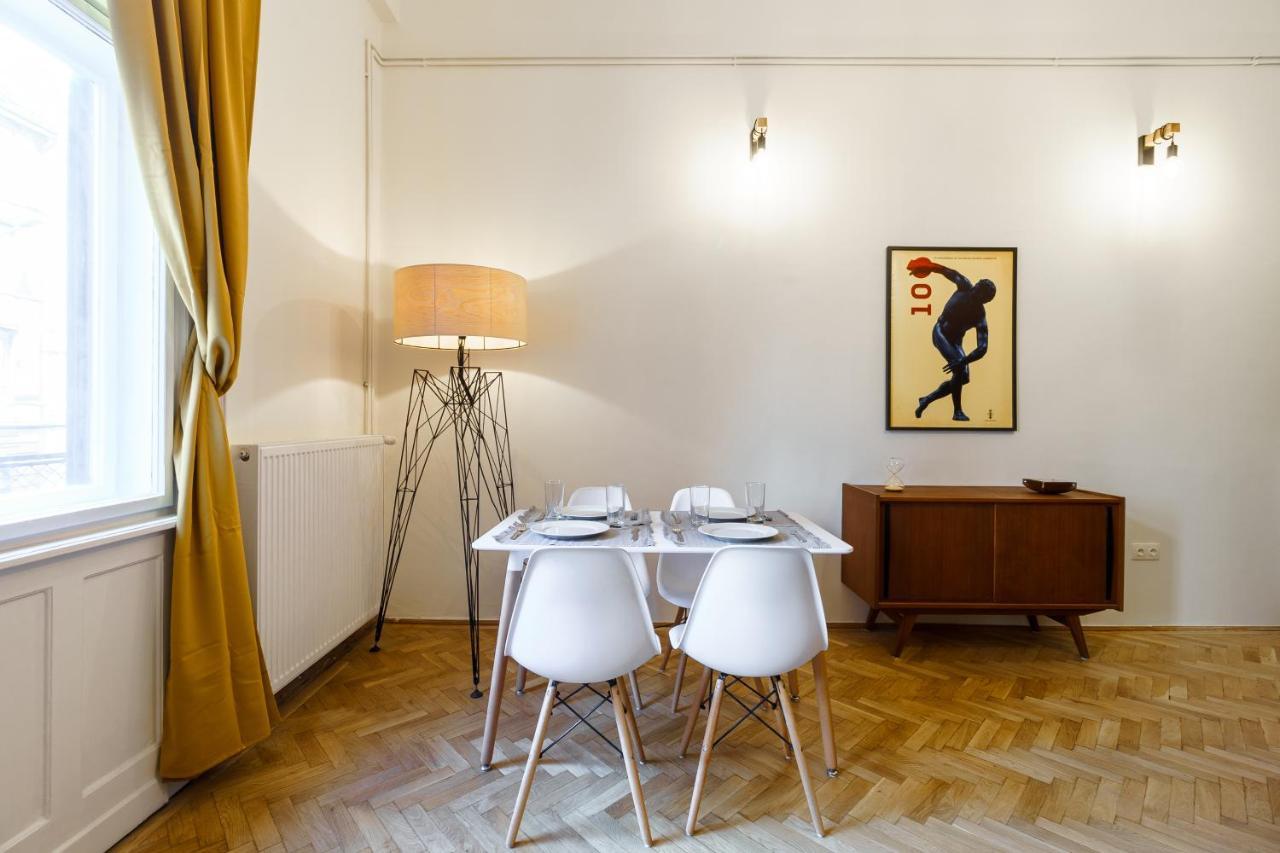Apartment Loft-style Flat Next To Danube Budapest