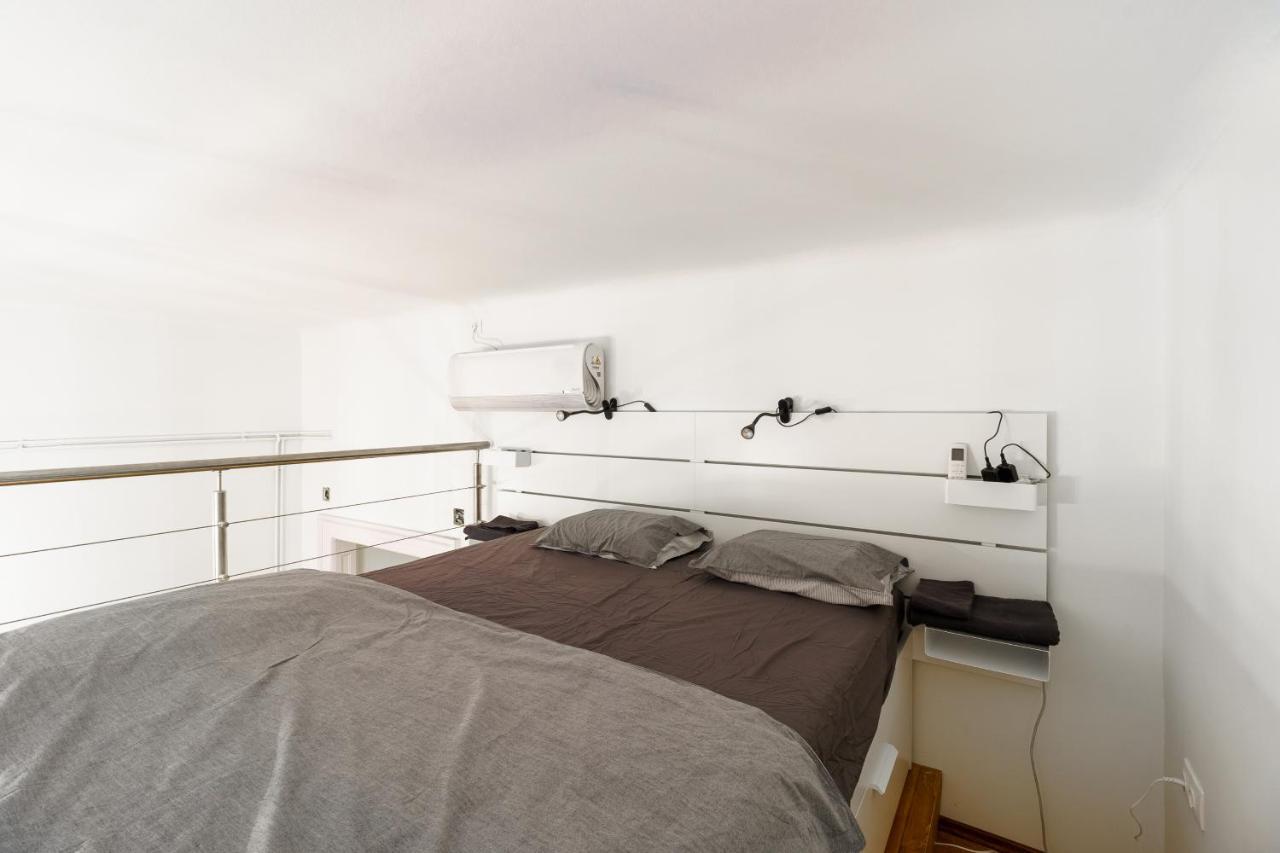 Loft-style Flat Next To Danube Apartment